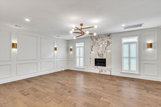 Building Photo - 158 Bluffside Cir