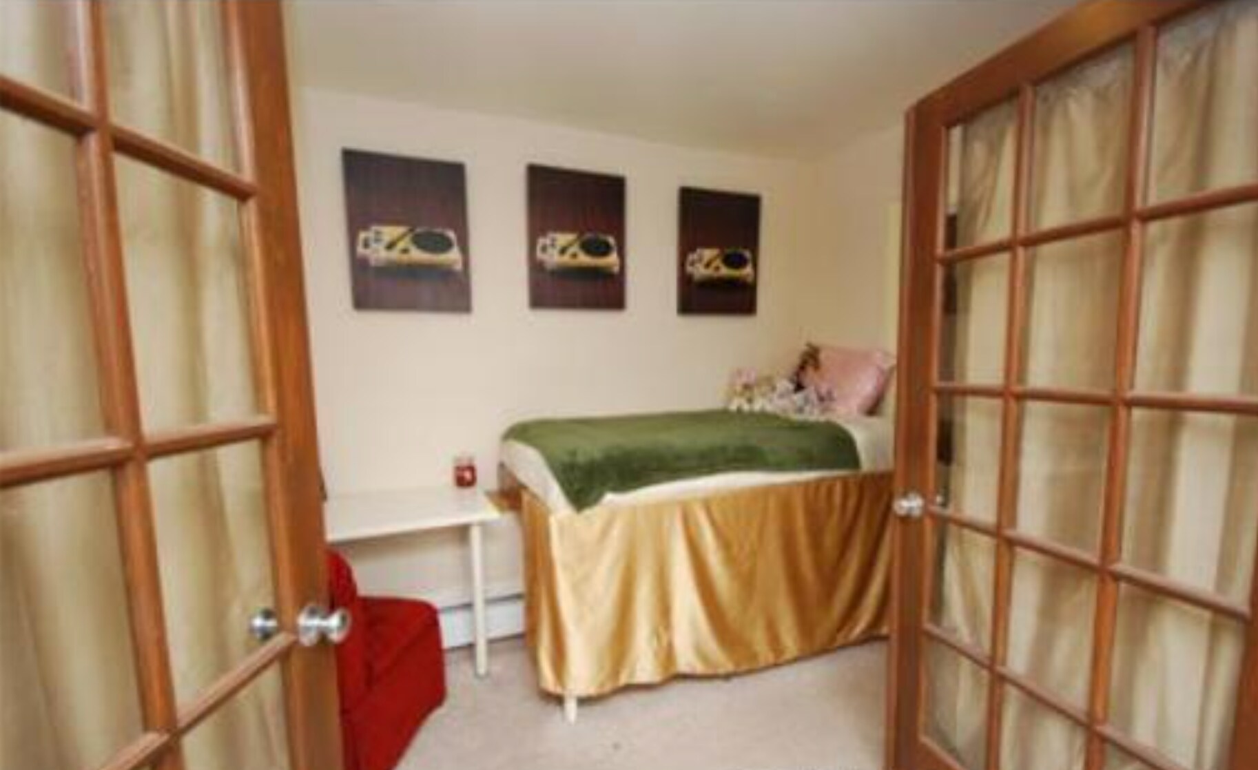 Building Photo - 28 Symphony Rd