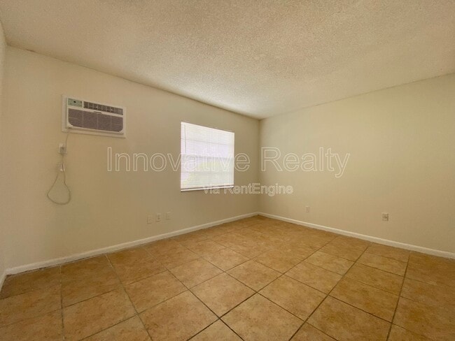 Building Photo - 5230 Davisson Ave