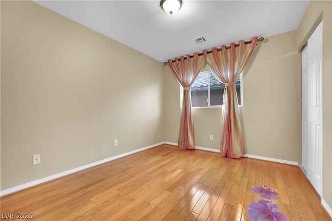 Building Photo - 9965 Lorian St