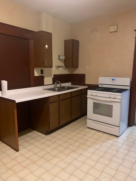 Building Photo - 431 Minnehaha Ave E