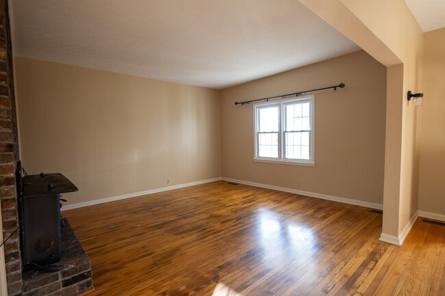 Building Photo - 1230 Martinsville Rd