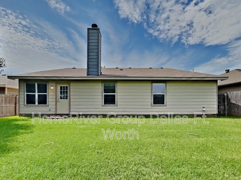 Building Photo - 9916 George Bush Dr