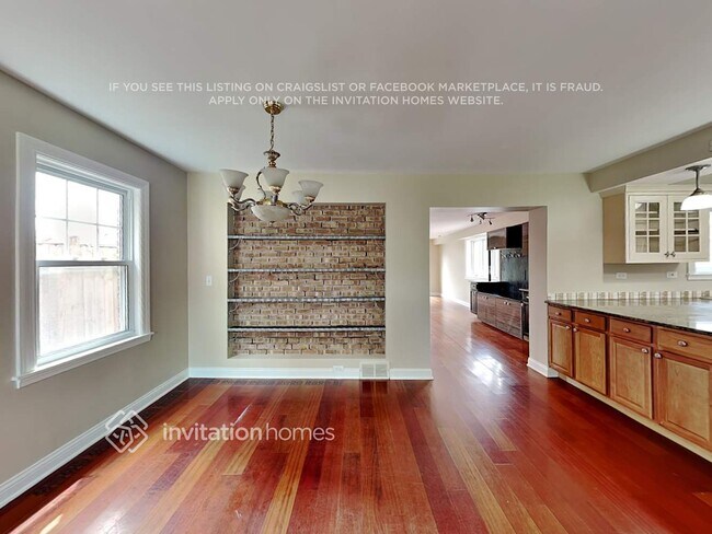 Building Photo - 2028 N 75th Ct