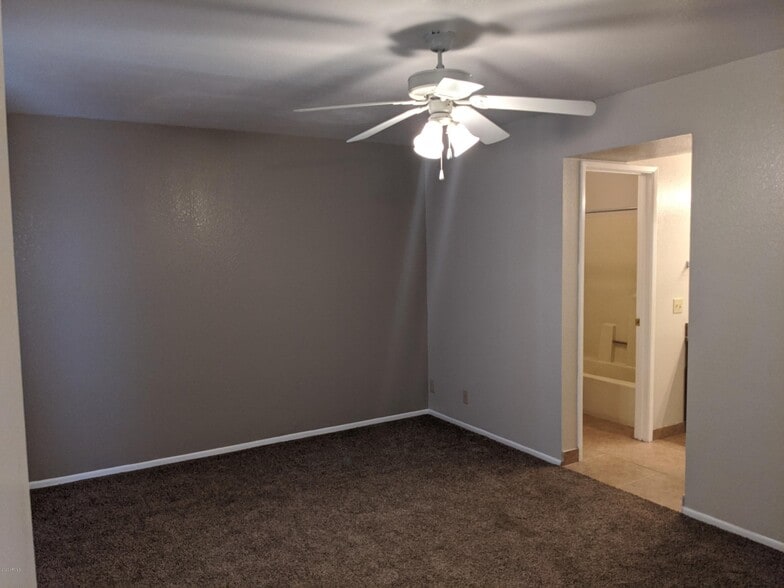 Building Photo - 16657 E Gunsight Dr