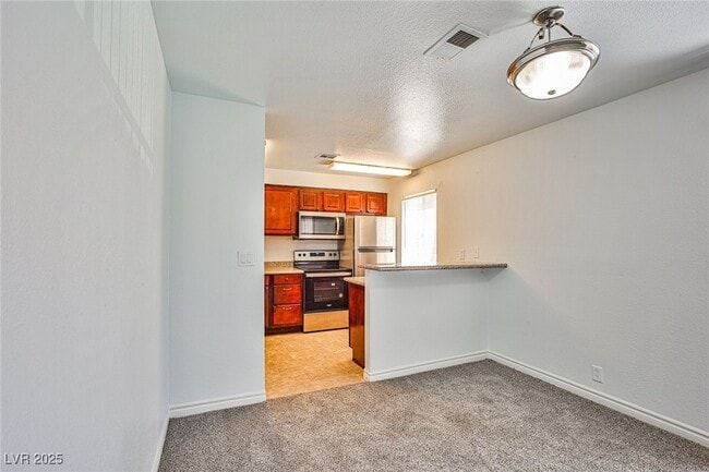 Building Photo - 5240 Indian River Dr