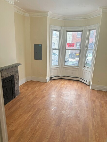 Building Photo - 123 Highland Ave