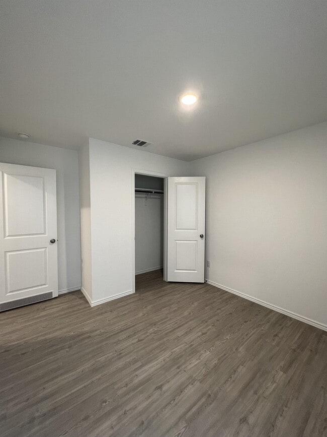 Building Photo - 14814 Dillard Ml