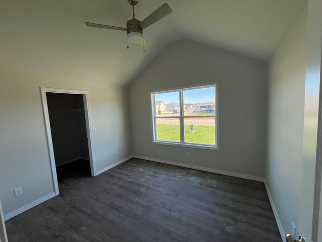 Building Photo - BRAND-NEW 3-bedroom, 2-bath home with Spri...