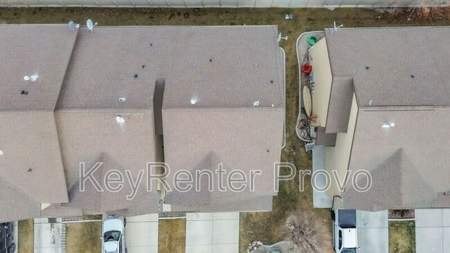 Building Photo - 2004 Churchill Dr