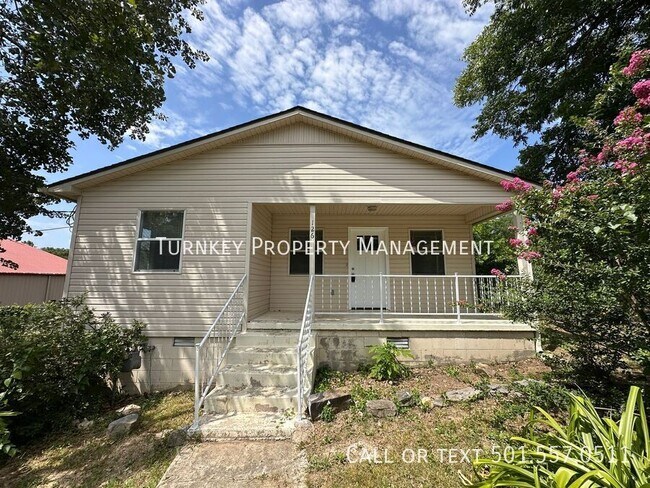Primary Photo - 126 Maiden St