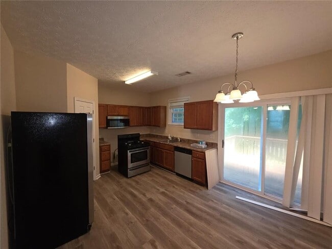 Building Photo - 3856 Shenfield Dr