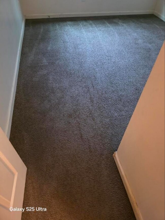 Building Photo - COMING SOON! Beautiful 3BR 2BA Home w/ Garage Parking in Riverdale