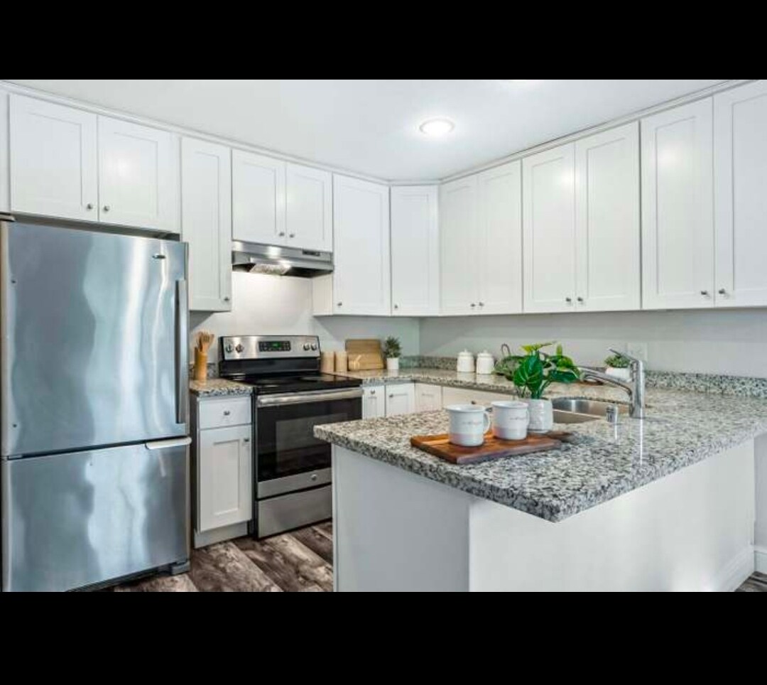 Building Photo - 310 Tradewinds Dr