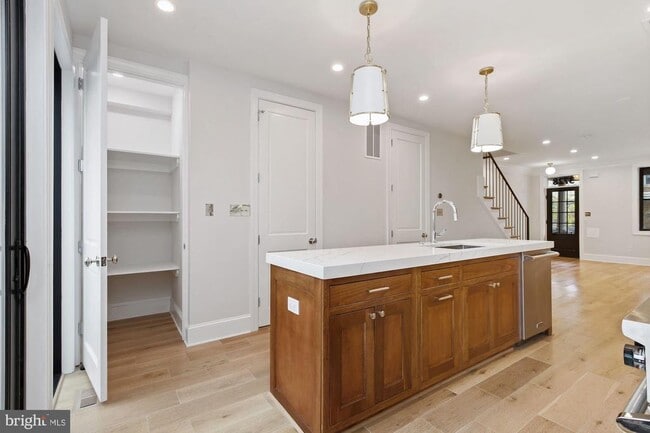 Building Photo - 3728 9th St NW