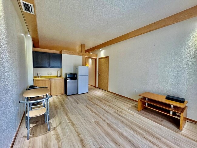 Building Photo - 101 Palm Harbor Pkwy