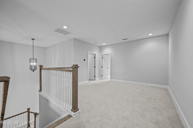 Building Photo - 27 Oak Pk Dr