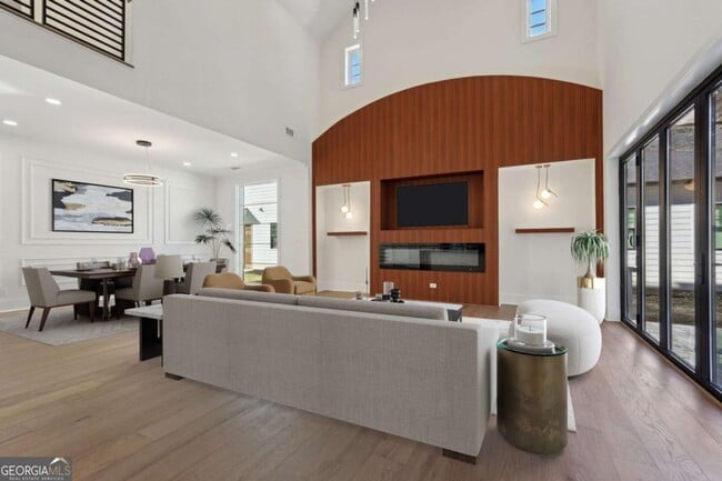 Building Photo - 120 Thome Dr