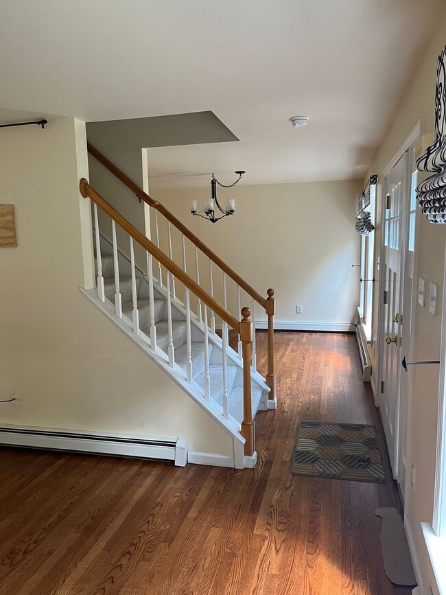 Building Photo - Private 3/4 BR 2.5Ba in Forestdale area of Sandwhich