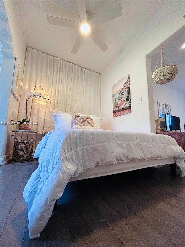 Building Photo - 1227 Euclid Ave