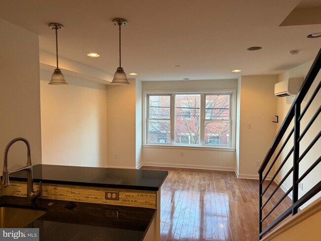 Building Photo - 1234 S 17th St