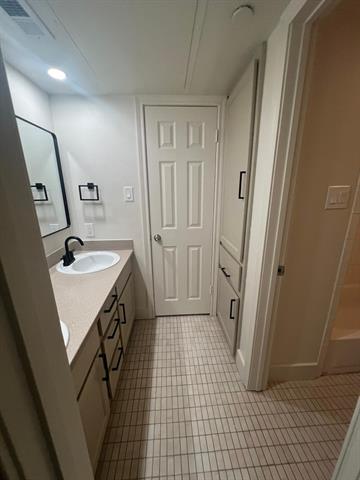 Building Photo - 3919 Cole Ave