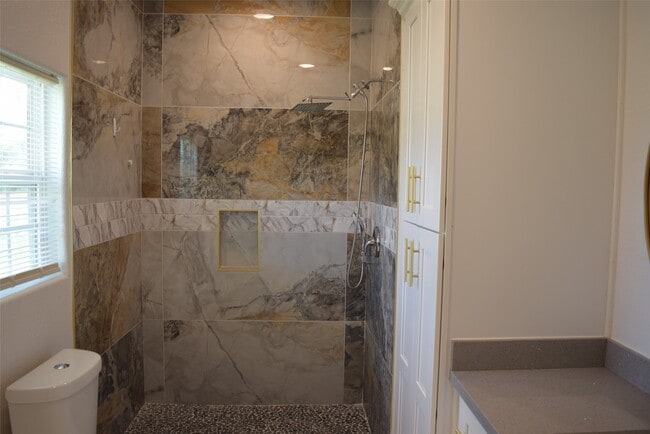 Building Photo - 445 County Rd 5102J