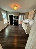 Building Photo - 127 Fayette St