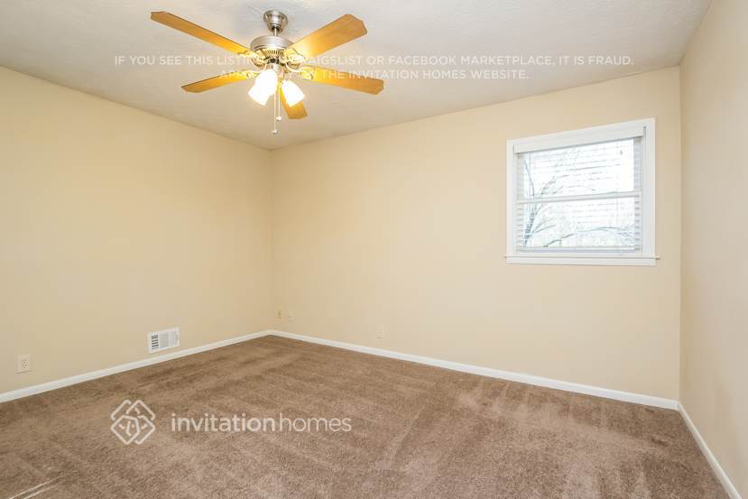 Building Photo - 1908 Englewood Way SW