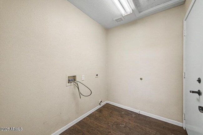 Building Photo - 1466 E Spur Ave