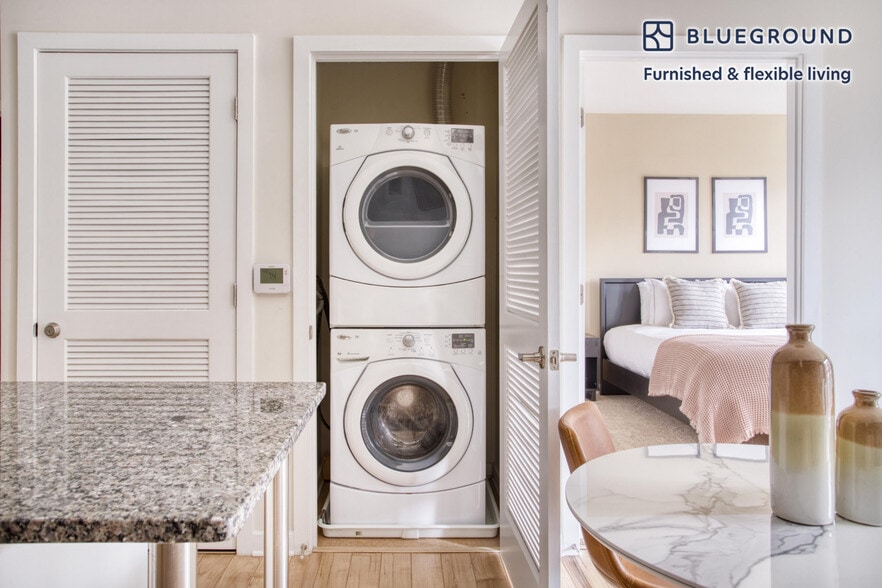 Building Photo - 360 H St NE