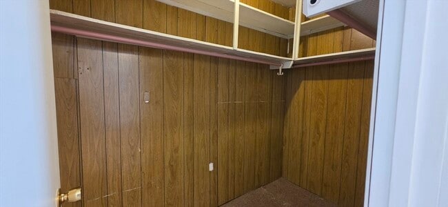 Building Photo - 41 Orient St