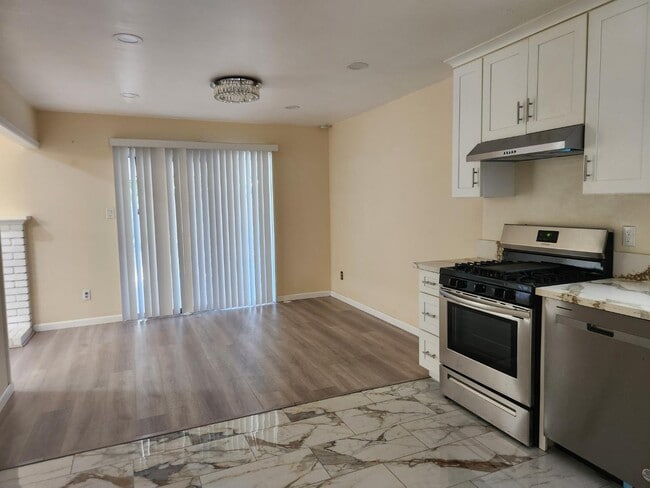 Building Photo - 4184 Worthington Dr