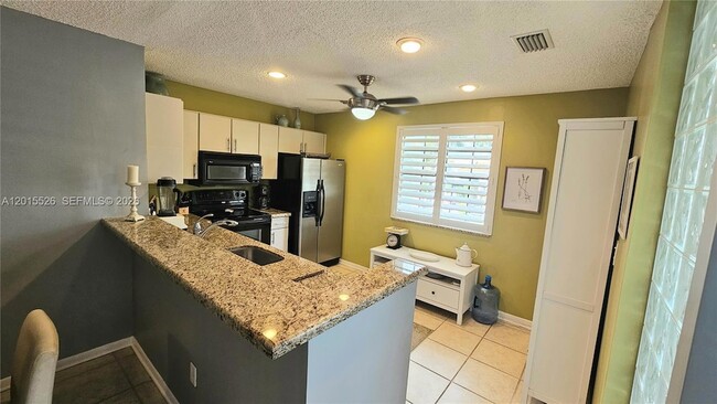 Building Photo - 3544 Magellan Cir