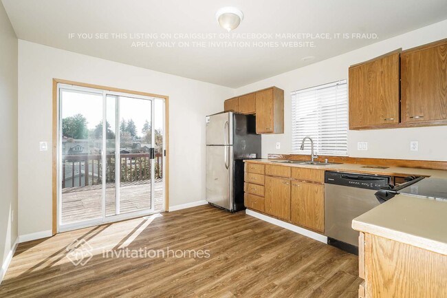 Building Photo - 2945 58th Ave NE