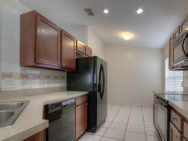 Building Photo - 8344 Fort Thomas Way