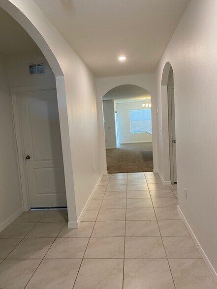 Building Photo - 175 Grove Branch Rd