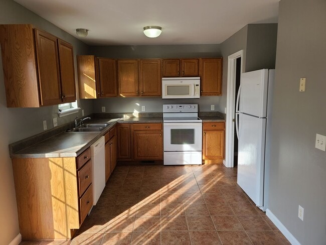 Building Photo - 3 Bedroom Townhome for Rent in Waynesboro