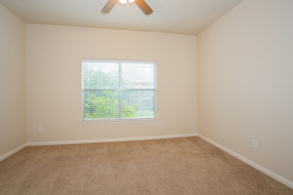 Building Photo - 1407 Hollow Branch Ln