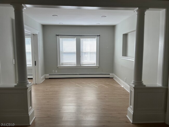 Building Photo - 56 S Mountain Ave