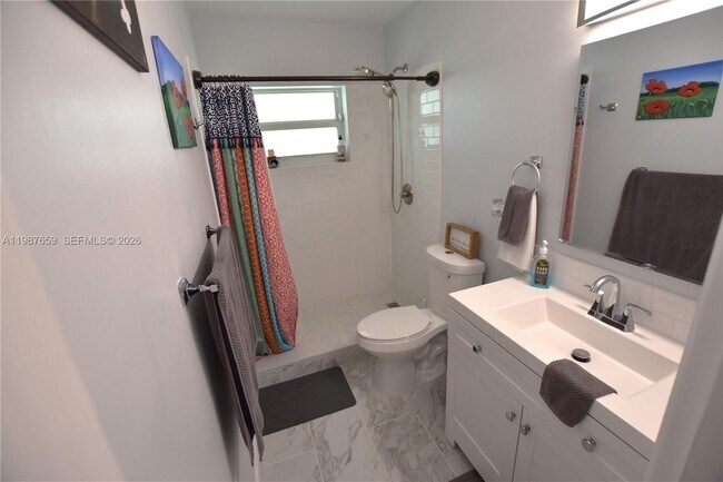 Building Photo - 2572 Emory Dr W