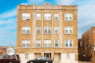 Building Photo - Bright and Sunny Cicero apartments!