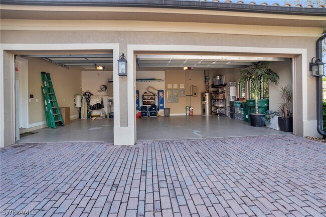 Building Photo - 14862 Tybee Island Dr