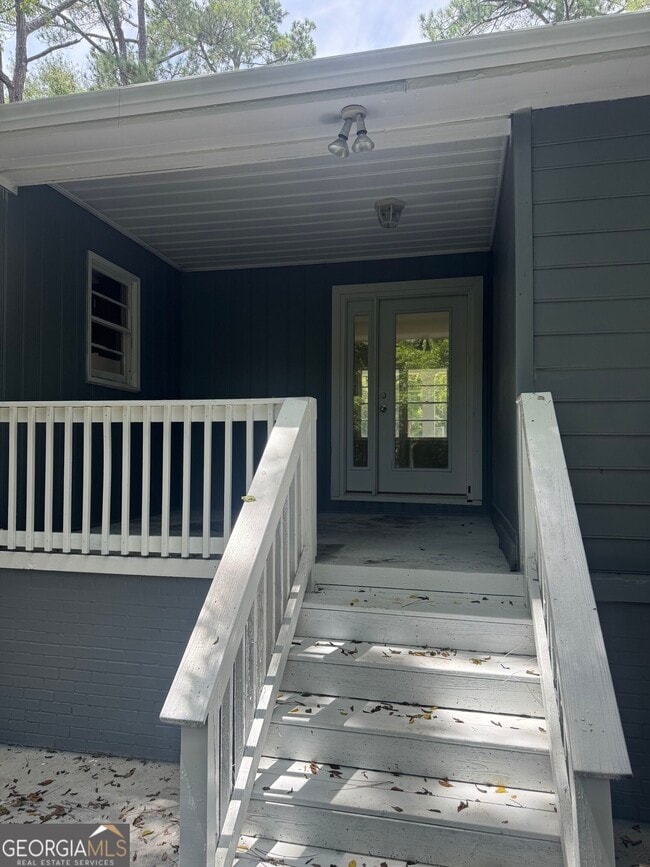 Building Photo - 685 Wimbish Rd