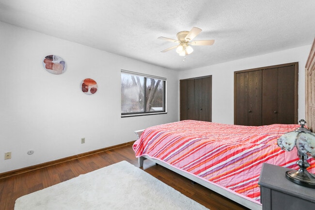 Upstairs bedroom - 1098 Big Valley Dr