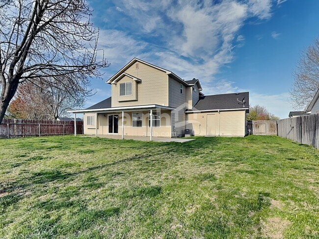Building Photo - 956 S Wild Yucca Ave