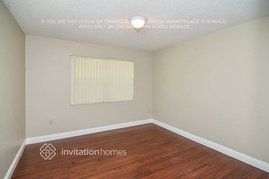 Building Photo - 14655 SW 139th Ct