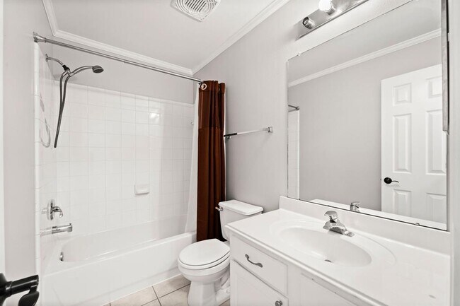 Building Photo - 26 Musgrove Pl