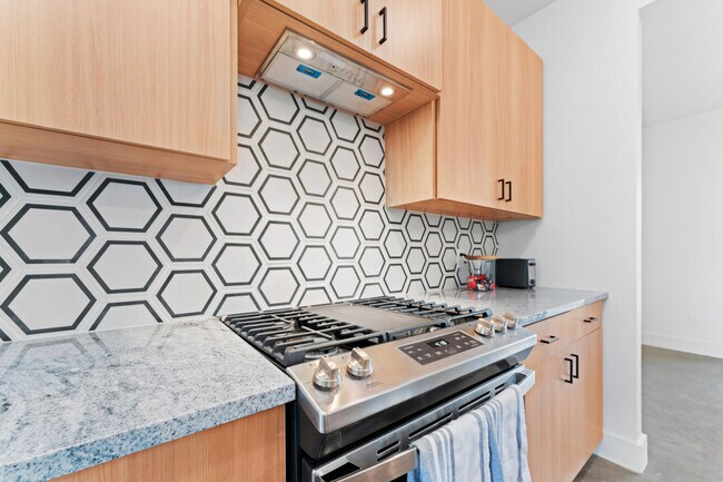 Building Photo - 4513 22nd Pl