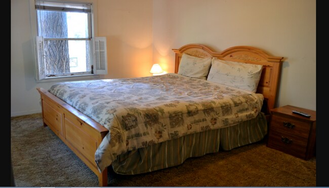 Building Photo - Furnished Seasonal or Long term  for 8 ppl. near heavenly Avail. 04/15/26!